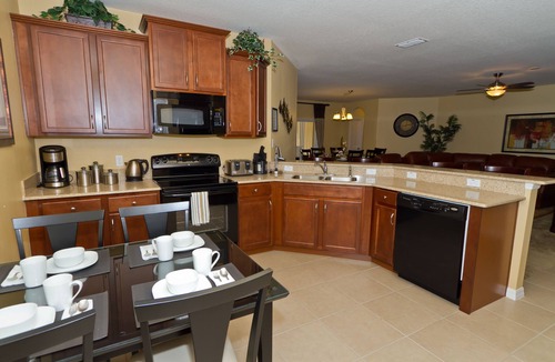 Calabria Villa | 5 Star Luxury Vacation Villa-South Facing Pool - Summer Special!