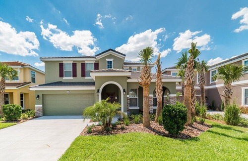 Loughman House | 5267 Wildwood Way