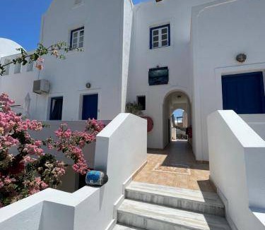 Kamari Apartment | 55 m² Serviced apartment ∙ 4 guests