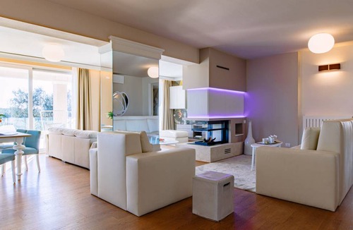 San Vincenzo Villa | 595 m² Villa ∙ 6 bedrooms ∙ 12 guests