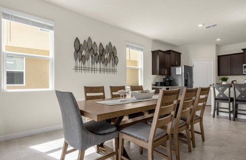 Sunridge Woods House | 6 Bedroom/5.5 Bathroom/Solterra (7664 OL)