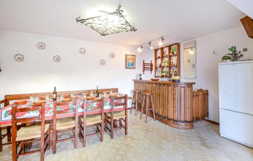 Monticello Amiata House | 6 Bedroom Amazing Home In Monticello Amiata
