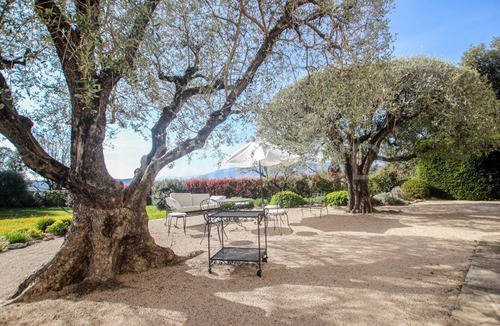 Mouans-Sartoux House | 6 room villa of 220m² with swimming pool - Mouans Sartoux