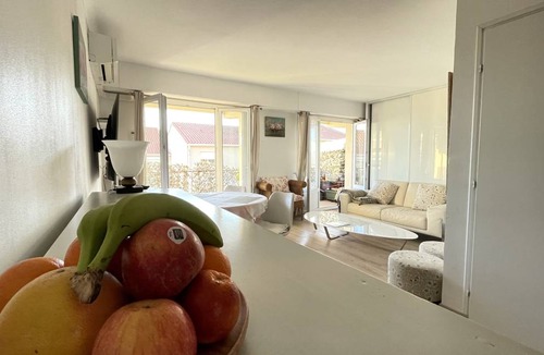 Prado - Republique Apartment | 60 m² Apartment ∙ 2 bedrooms ∙ 4 guests