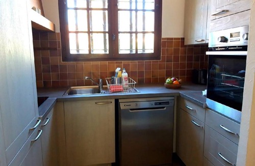 Plage de la Garonnette House | 60 m² House ∙ 3 bedrooms ∙ 6 guests
