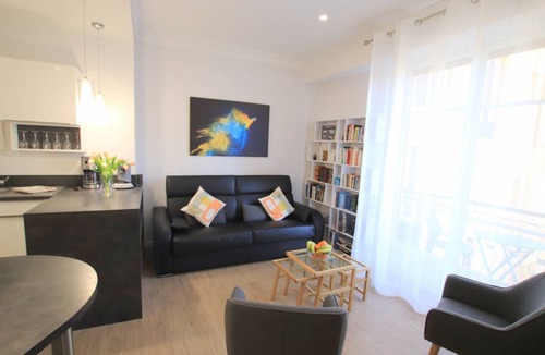 Vernier Apartment | 65 m² Apartment ∙ 2 bedrooms ∙ 4 guests