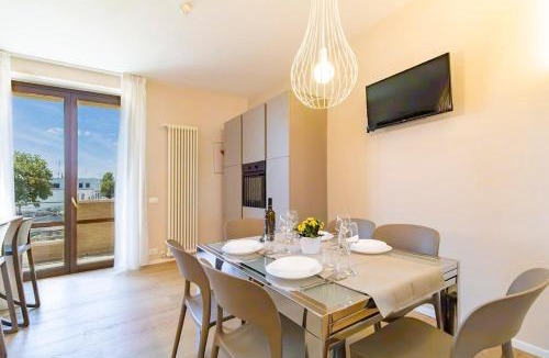 Civitanova Marche Apartment | 650m from the sea, 8 guests, AC, Wi-Fi
