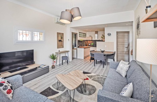 California - Pezou Apartment | 66 m² Apartment ∙ 2 bedrooms ∙ 4 guests