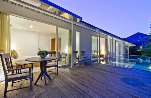 Petitenget Villa | 7' walk to beach/shops, spacious & quiet