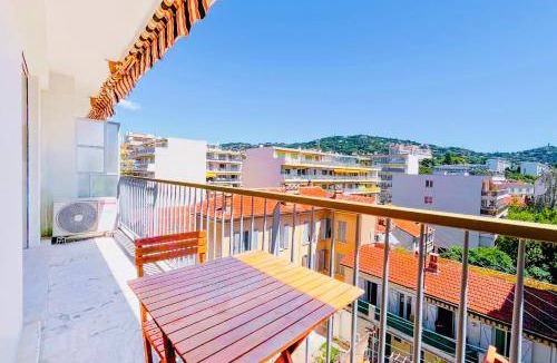 Prado - Republique Apartment | 70 m² Apartment ∙ 2 bedrooms ∙ 5 guests