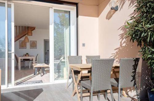 Mandelieu-la-Napoule Beach Apartment | 70 m² Apartment ∙ 2 bedrooms ∙ 4 guests