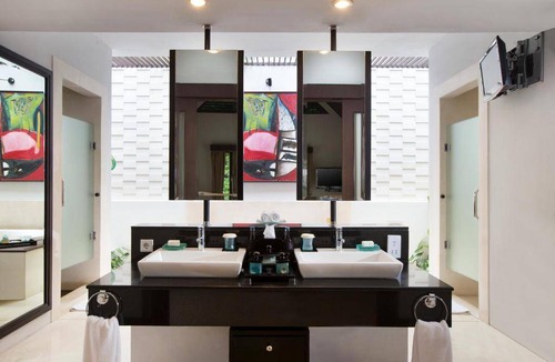 Sayan Villa | 700 m² Villa ∙ 3 bedrooms ∙ 6 guests