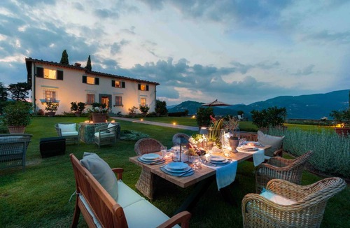 Lucca Villa | 700 m² Villa ∙ 6 bedrooms ∙ 11 guests