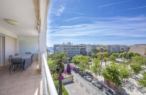 Pointe Croisette Apartment | 75 m² Apartment ∙ 2 bedrooms ∙ 4 guests