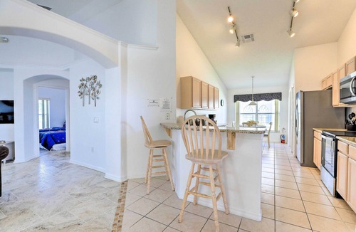 Eagle Pointe South House | 8 Mi to Disney World: Home w/Lanai + Game Room!