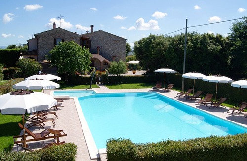 Campiglia Marittima House | 8 RIBOCCHI HOLIDAY HOME: THREE-ROOM APARTMENT WITH POOL SEA, THERMAL BATHS AND VILLAGES