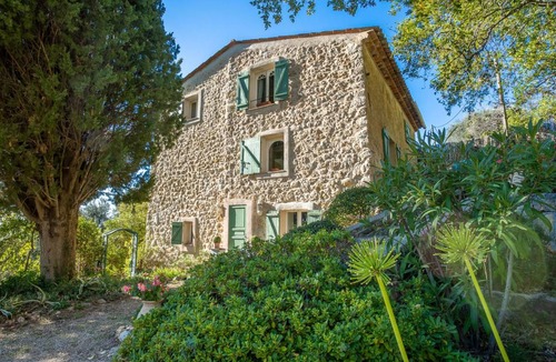 Chateauneuf-Grasse House | 80 m² House ∙ 3 bedrooms ∙ 6 guests