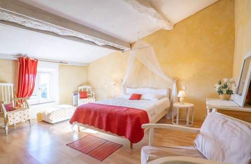 Chateauneuf-Grasse House | 80 m² House ∙ 3 bedrooms ∙ 6 guests