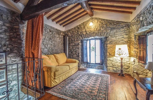 Comano House | 80 m² Maisonette ∙ 1 bedroom ∙ 4 guests