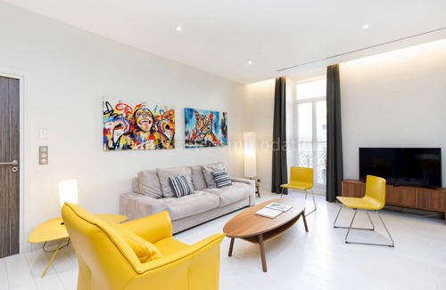 Cannes City Centre Apartment | 81 m² Apartment ∙ 2 bedrooms ∙ 5 guests