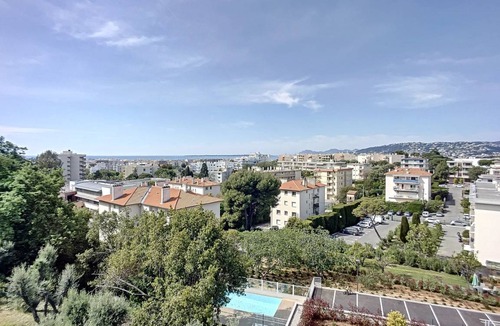 Antibes Condo | 83 m² Condo ∙ 3 bedrooms ∙ 6 guests
