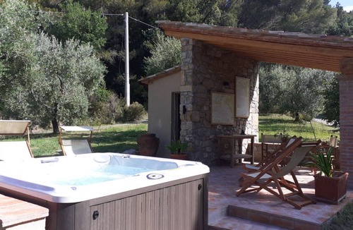 Pomaia Apartment | 85 m² Apartment ∙ 3 bedrooms ∙ 7 guests