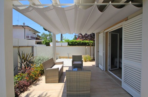 Cinquale House | 90 m² House ∙ 2 bedrooms ∙ 4 guests