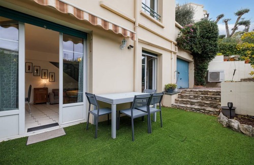 Fabron Apartment | 90 m² Apartment ∙ 3 bedrooms ∙ 6 guests