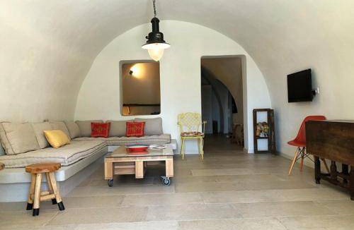 Emporio Villa | 90 m² Villa ∙ 2 bedrooms ∙ 5 guests