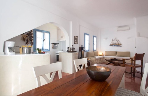 Agia Paraskevi Villa | 90 m² Villa ∙ 2 bedrooms ∙ 6 guests