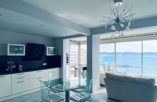 Mandelieu-la-Napoule Beach Apartment | 90m2 w/ beach and pool private