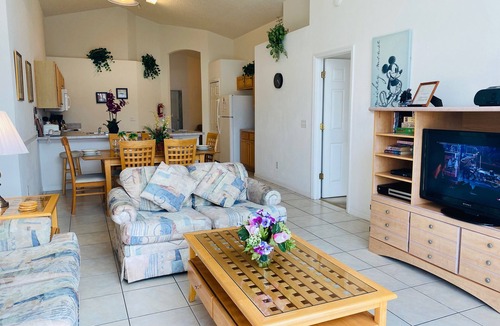 Bay Lake House | A Beautiful Villa 5 bed 3 bath on Emerald Island