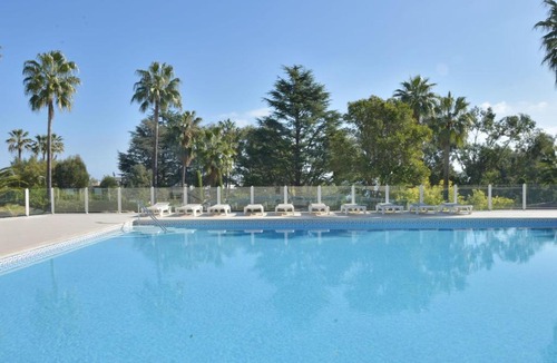 Vallauris Apartment | A FAVORITE CANNES RIVIERA BETWEEN SEA & TREES Loft type!