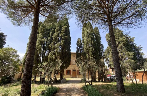 Montaione Villa | A path of relaxation and history between vineyards and olive trees