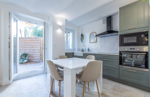 Cannes City Centre Apartment | A Quiet Place with Garden in the heart of Cannes