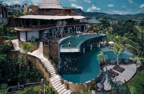 Sidemen Resort | A resort that has a 360° panoramic hillside and surrounded by rice fields