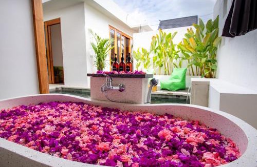 Padangsambian Klod Villa | A15 - Private Villa in Seminyak - Big Pool - ALL NEW