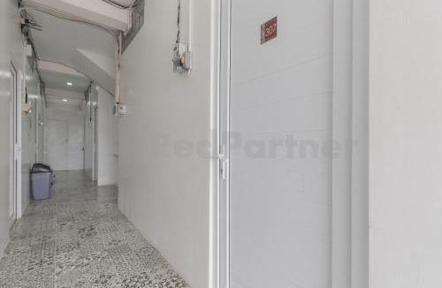 Bogor Tengah Hotel | Adam Guesthouse Mitra RedDoorz