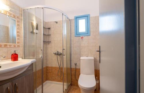 Perissa Apartment | Adelphi Apartments