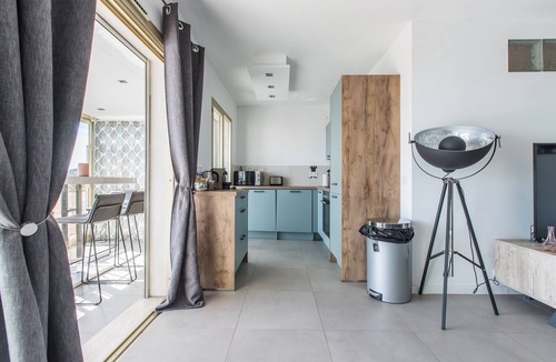 Cannes City Centre Apartment | Admire Panoramic Ocean Views Thru Walls of Windows