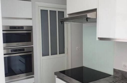 Cros-de-Cagnes Apartment | Agréable T2 Climatisé, Accès Piscine Privée, 6eme Avec Ascenseur, vue mer à 50 m