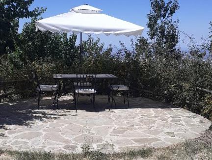 Stribugliano House | Agriturismo La valle del Monte Aquilaia