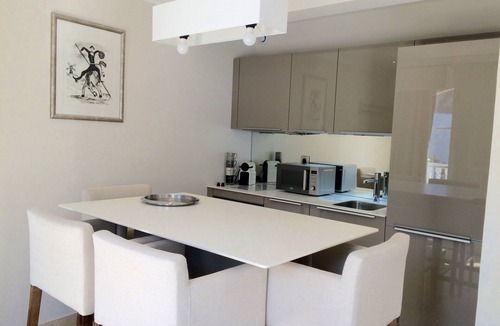 Saint-Jean Apartment | Air-conditioned apartment with large terrace on property with swimming pool