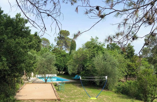 Bagnols-en-Foret Villa | Air cond VILLA, PRIVATE POOL (roll shutter), horses, close to beaches, huge parc