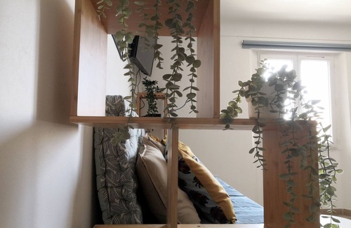 Antibes Old Town Apartment | Air-conditioned two-room apartment, sleeps 5, in the heart of Old Antibes, close to the beaches