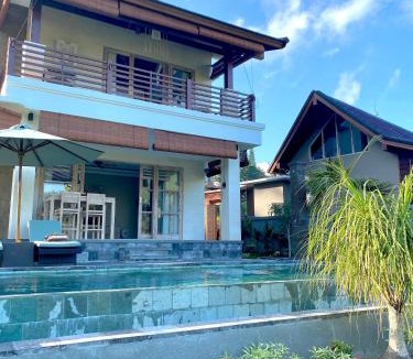 Sidemen House | Alamdhari Villa Sidemen