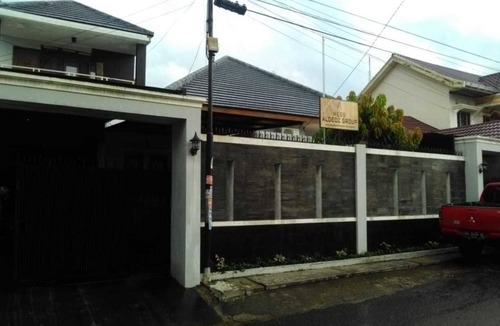 Palembang Villa | Aldeoz Palembang City Villa Sumsel