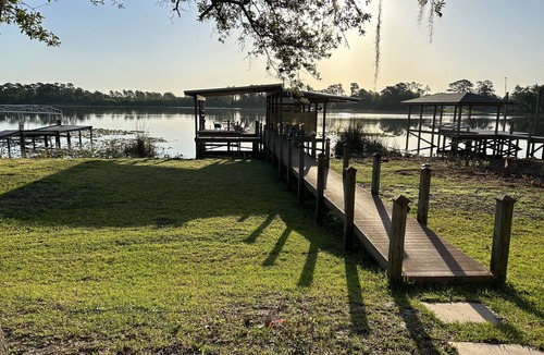 Sanford House | Alderwood lake house Sanford/Orlando near SFB