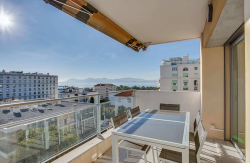 Cannes Apartment | Alexandre Boulevard - Three Bedroom Apartment, Sleeps 5