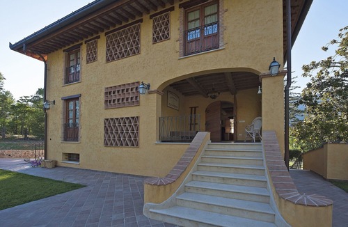 Camaiore Villa | ALL INCLUSIVE VILLA+SWIMMING POOL!FLEXIBILITY FOR CANCELLATIONS DUE TO LOCK DOWN